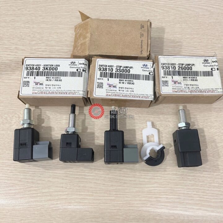 CÔNG TẮC CHÂN CÔN PHANH mobis