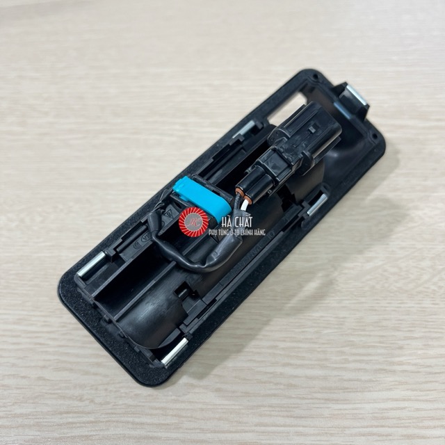 Công tắc bấm mở cốp HYUNDAI TUCSON 2019-2021, nhập khẩu chính hãng HYUNDAI MOBIS Hàn Quốc - Hình ảnh 5