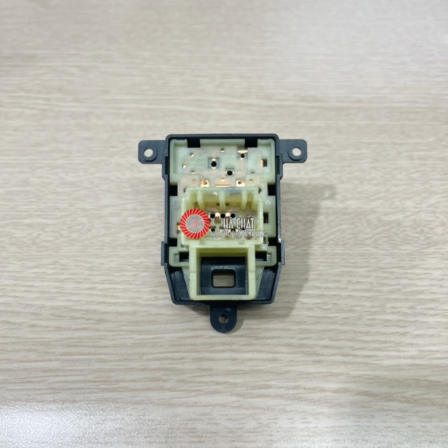 Công tắc chỉnh gập gương điện Hyundai Grand i10 2014-2020 - Hình ảnh 11